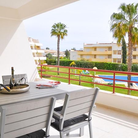 Lovelystay - 2Br Modern, Pool Access, Close To Marina & Beach Quarteira Exteriér fotografie