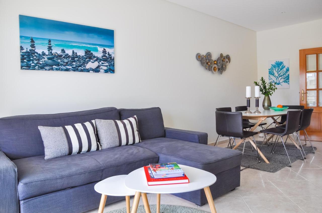 Lovelystay - 2Br Modern, Pool Access, Close To Marina & Beach Quarteira Exteriér fotografie