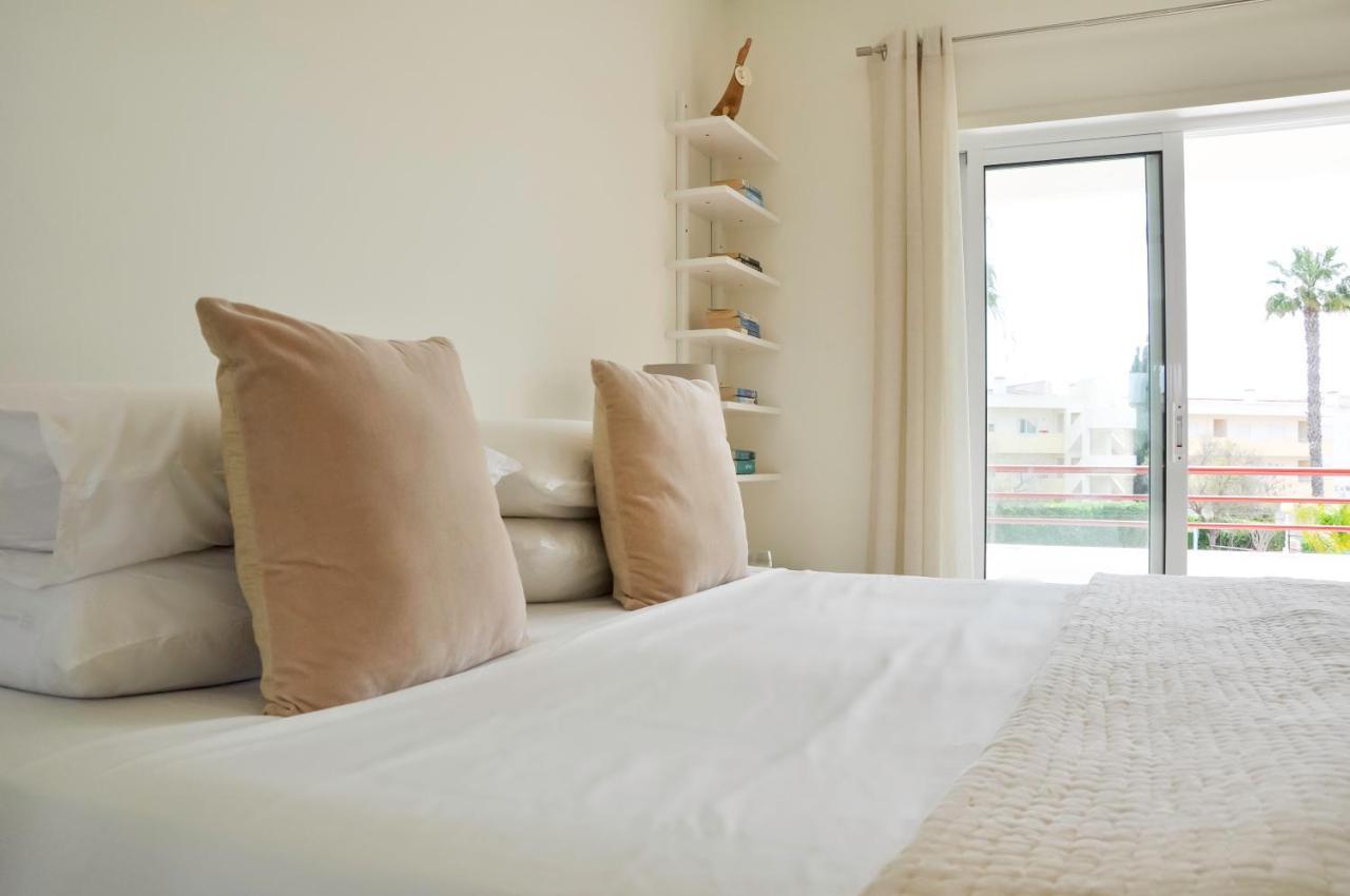 Lovelystay - 2Br Modern, Pool Access, Close To Marina & Beach Quarteira Exteriér fotografie